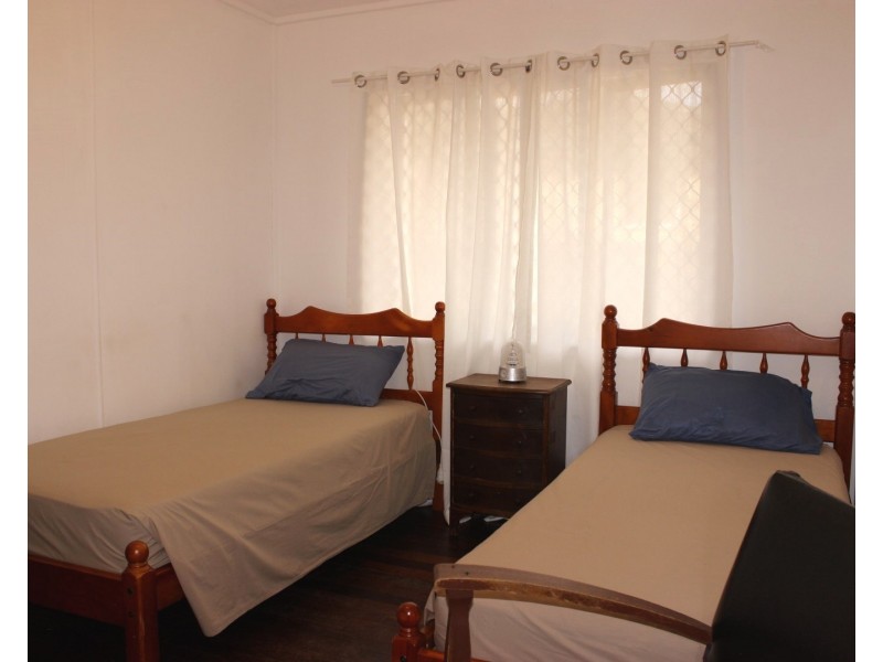 1 Finch Street, Leichhardt QLD 4305