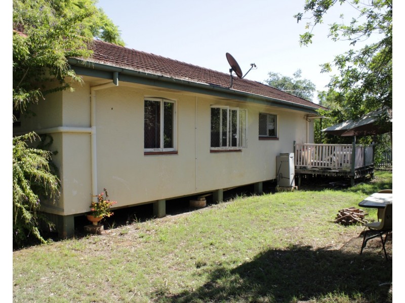 1 Finch Street, Leichhardt QLD 4305