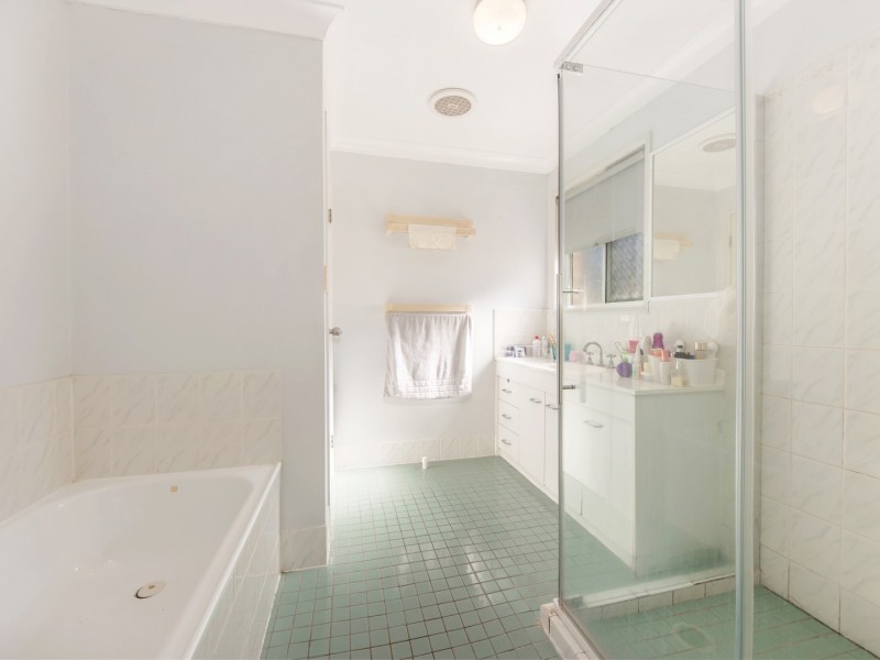 14 Elmhurst Crescent, Flinders View QLD 4305