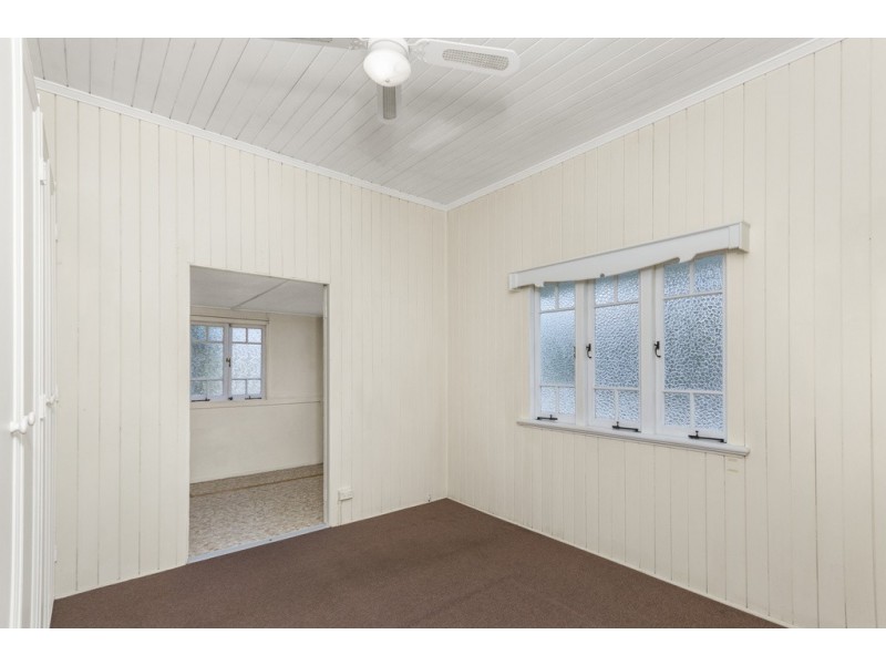 86 Jacaranda Street, East Ipswich QLD 4305