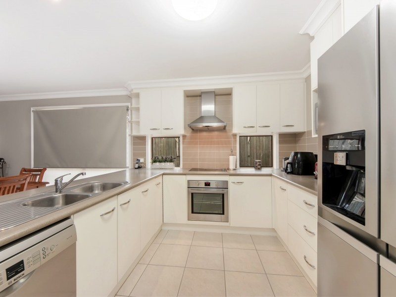 52 Mellor Place, Brassall QLD 4305