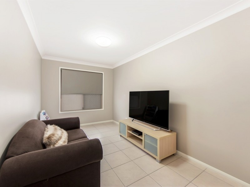 52 Mellor Place, Brassall QLD 4305
