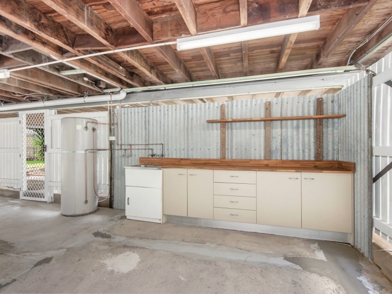 36 Briggs Road, Raceview QLD 4305