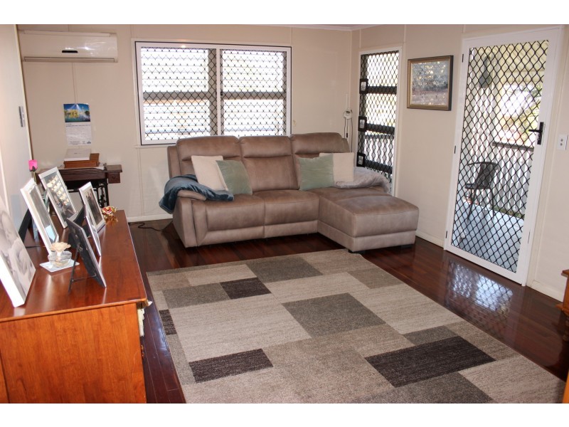 16 Hargreaves Street, Eastern Heights QLD 4305