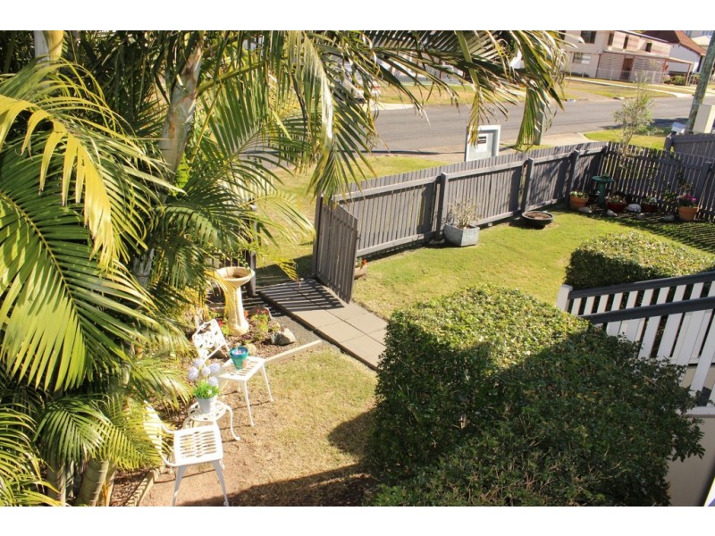 16 Hargreaves Street, Eastern Heights QLD 4305