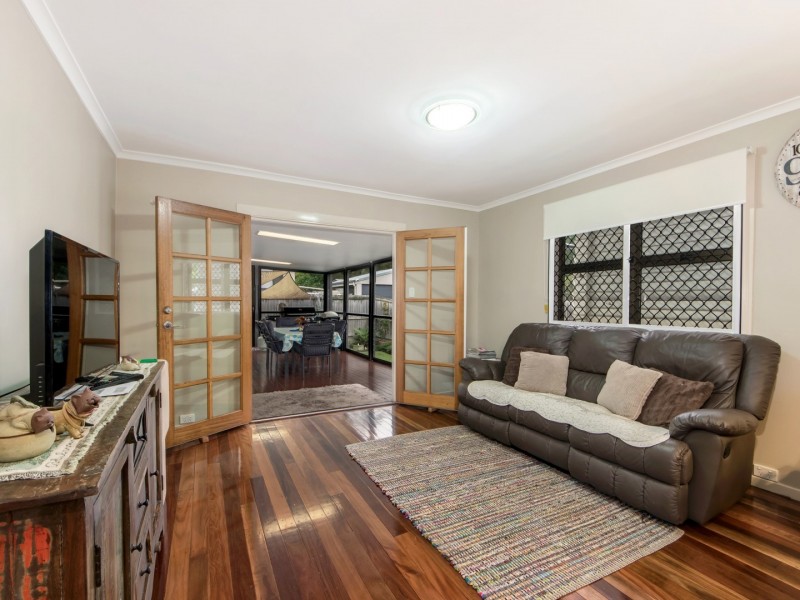 16 Hargreaves Street, Eastern Heights QLD 4305