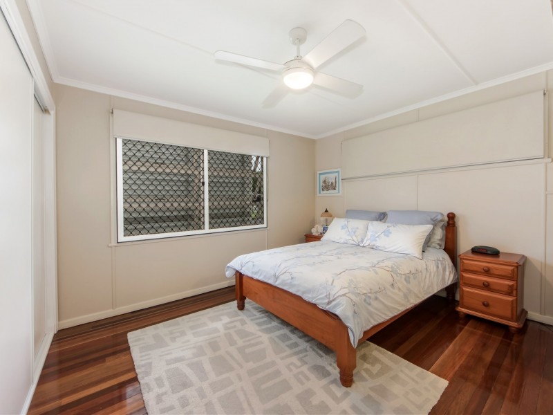 16 Hargreaves Street, Eastern Heights QLD 4305