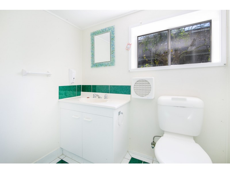 17 Macquarie Street, Booval QLD 4304