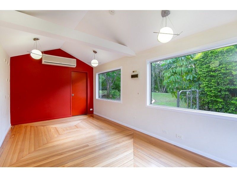 17 Macquarie Street, Booval QLD 4304