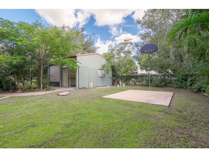 17 Macquarie Street, Booval QLD 4304