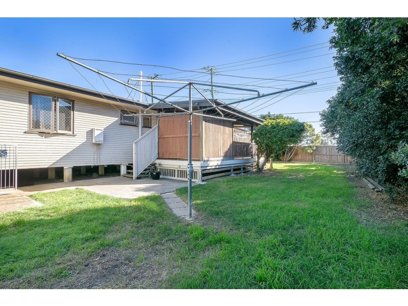 2 Beth Street, North Booval QLD 4304