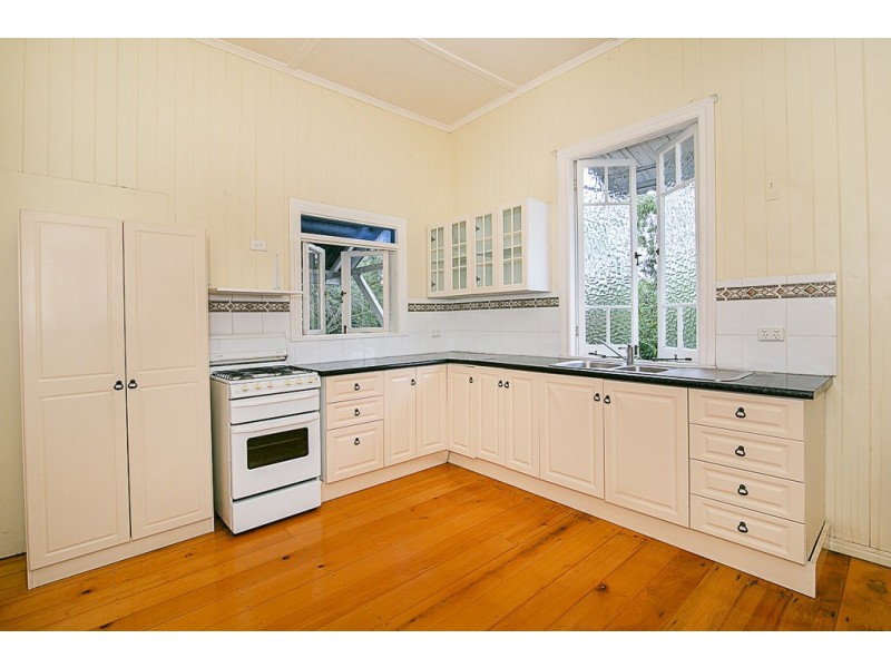 23 Park Street, Ipswich QLD 4305