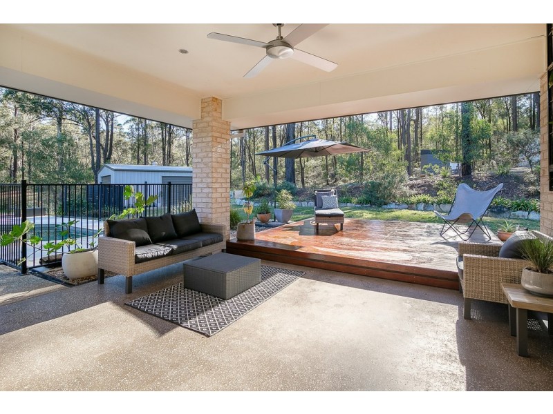 30 Shiloh Court, Pine Mountain QLD 4306