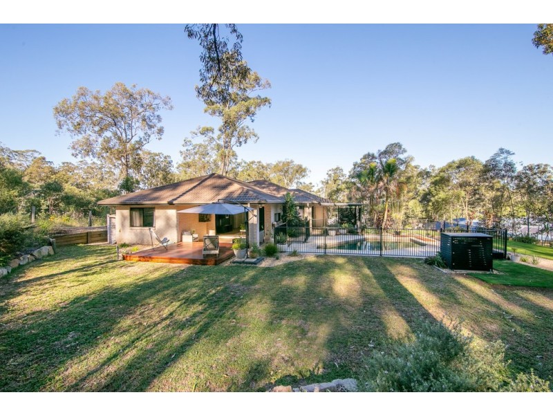 30 Shiloh Court, Pine Mountain QLD 4306