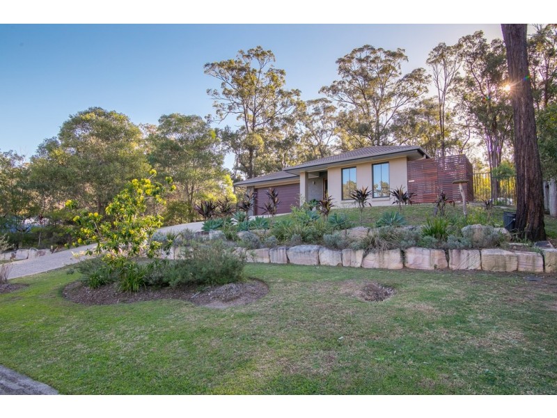 30 Shiloh Court, Pine Mountain QLD 4306