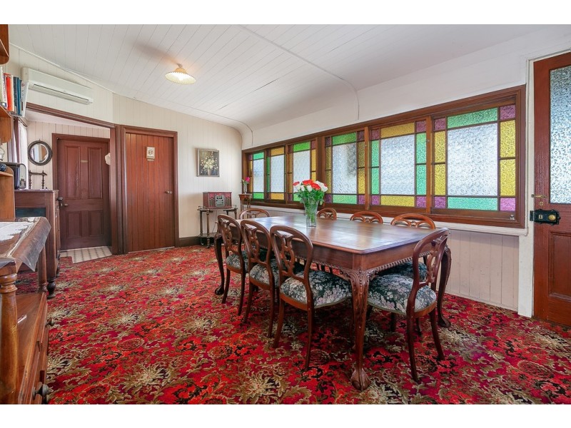 72 Chermside Road, Newtown QLD 4305