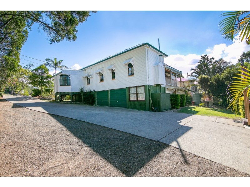 72 Chermside Road, Newtown QLD 4305