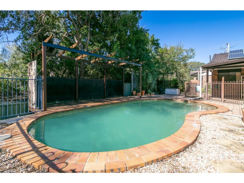 184 College Road, Karana Downs QLD 4306