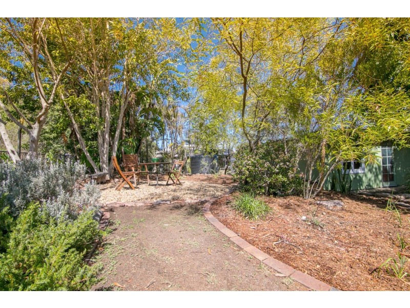 5 Morris Street, Silkstone QLD 4304