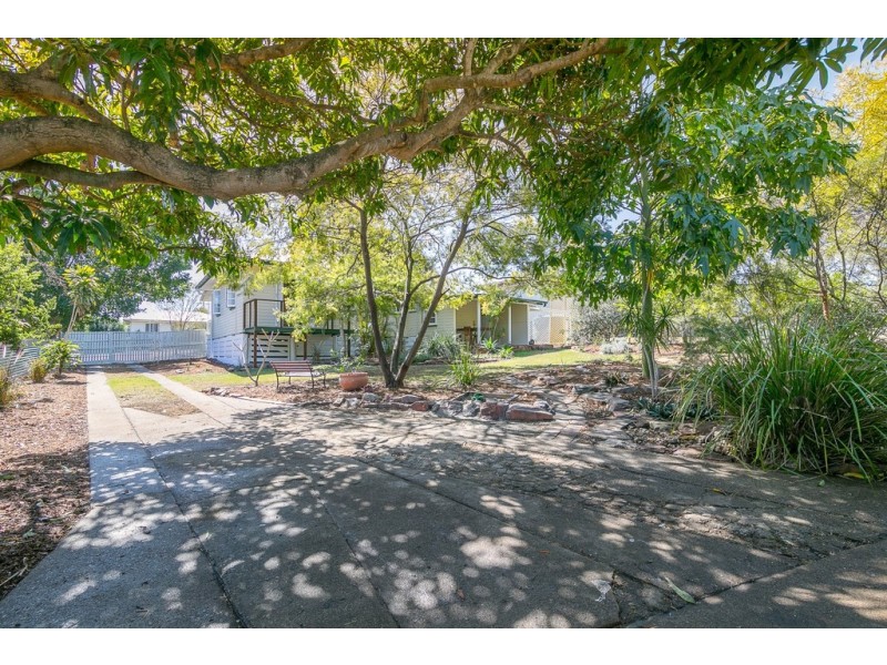 5 Morris Street, Silkstone QLD 4304