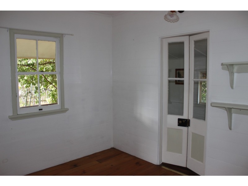 6 Waight Street, Rosewood QLD 4340