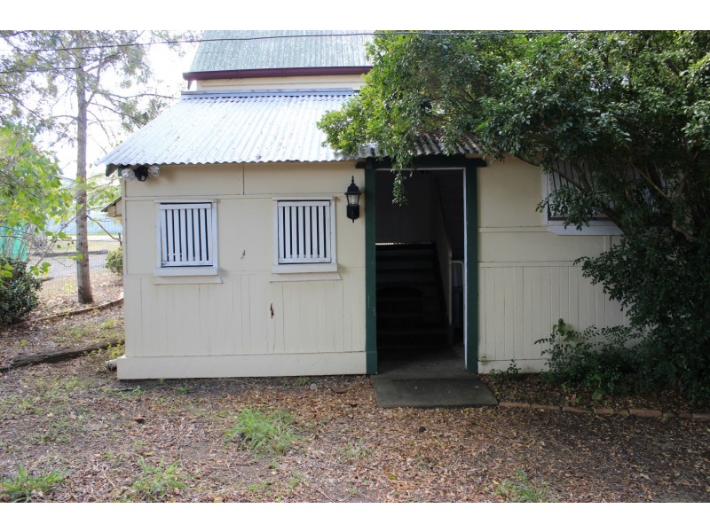 6 Waight Street, Rosewood QLD 4340