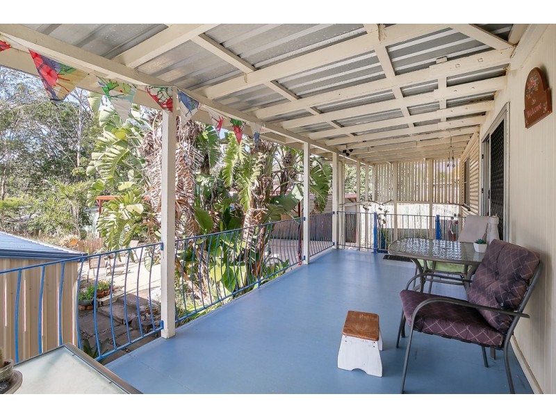 8 William Street, Blackstone QLD 4304