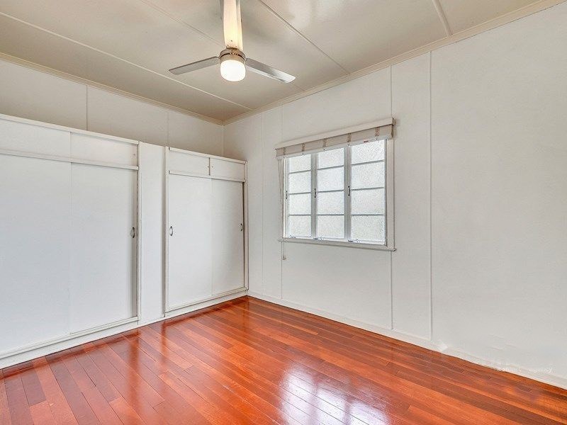 27 Hawthorne Street, Coalfalls QLD 4305