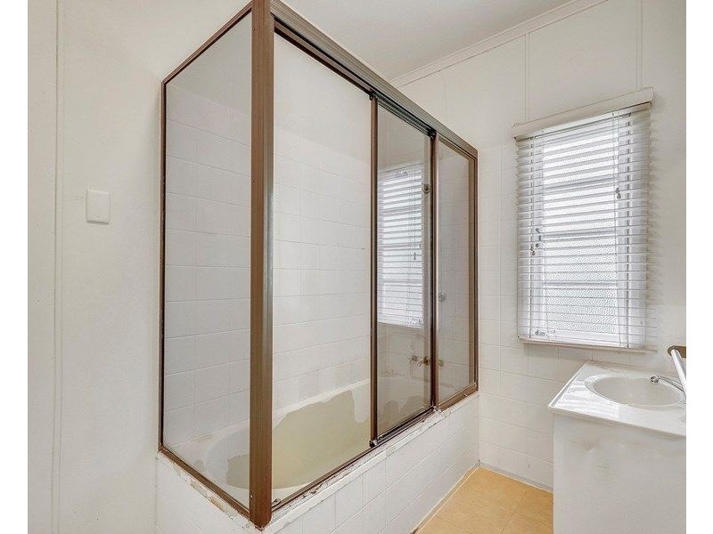 27 Hawthorne Street, Coalfalls QLD 4305