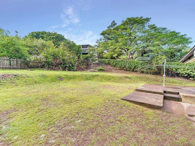 27 Hawthorne Street, Coalfalls QLD 4305