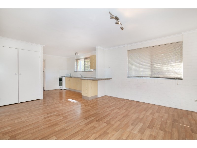 16 Cockrem Street, Brassall QLD 4305
