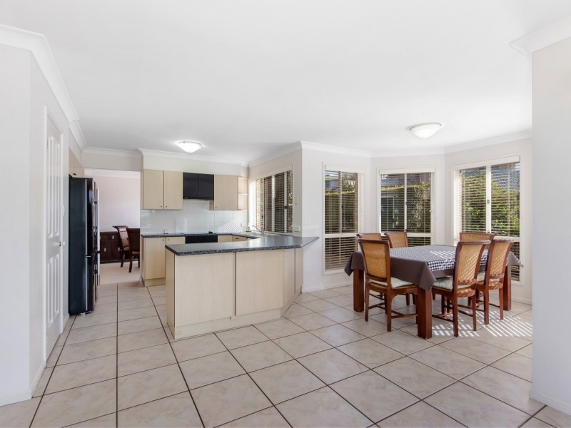 33 Highmead Drive, Brassall QLD 4305