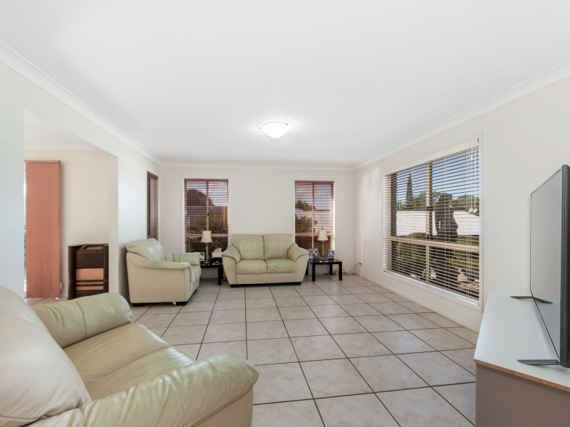 33 Highmead Drive, Brassall QLD 4305