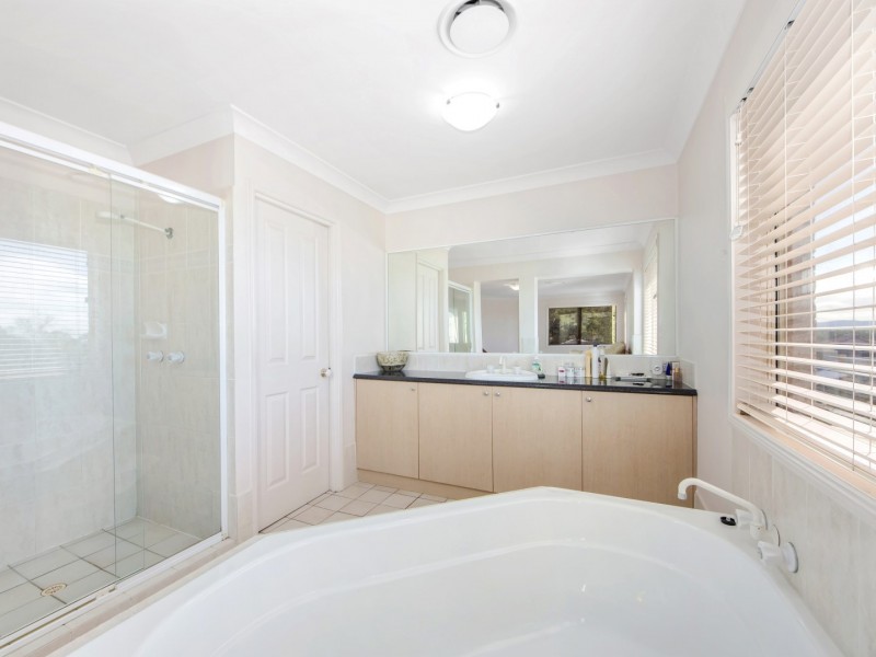 33 Highmead Drive, Brassall QLD 4305