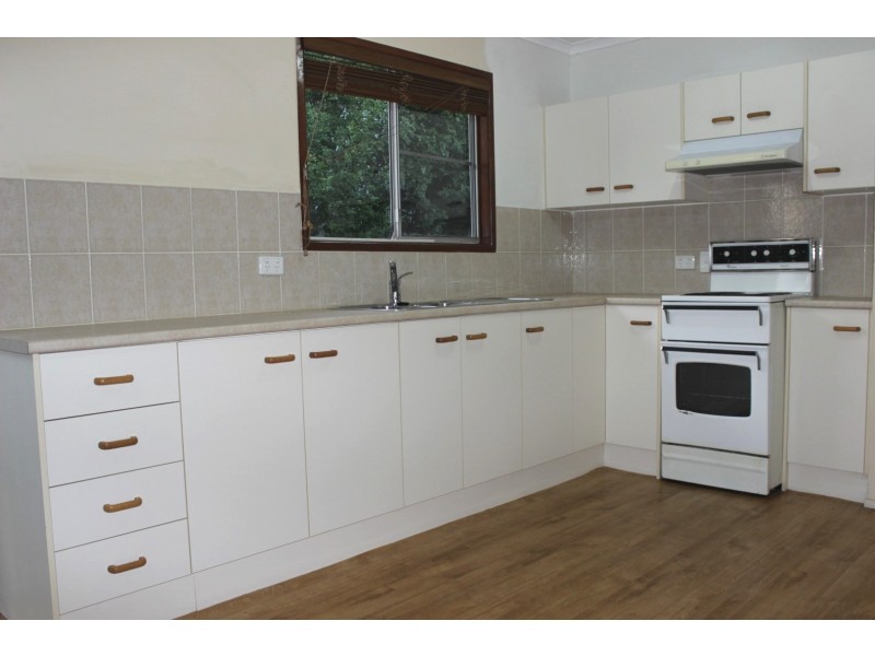 331 Whitehill Road, Flinders View QLD 4305