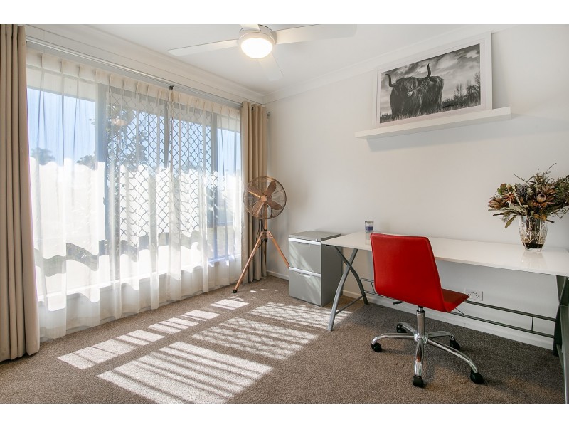 10 Ivory Close, Peak Crossing QLD 4306