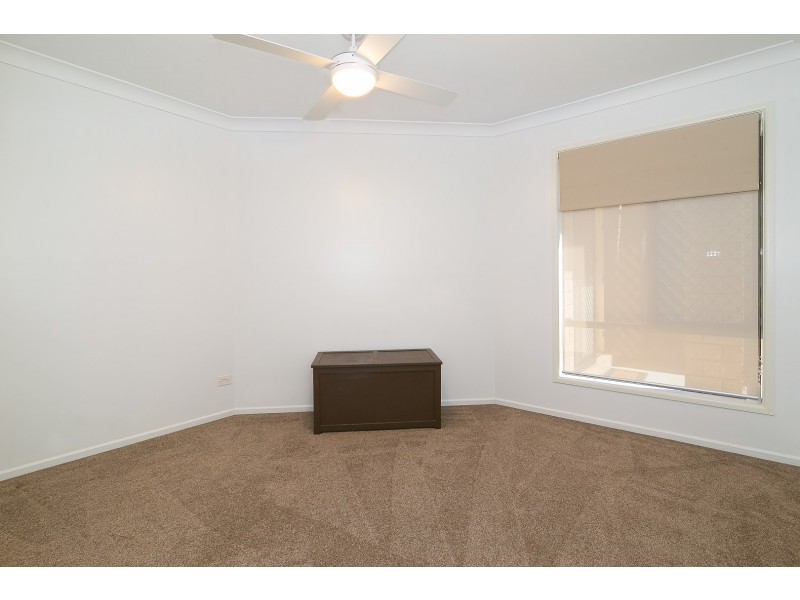 10 Ivory Close, Peak Crossing QLD 4306