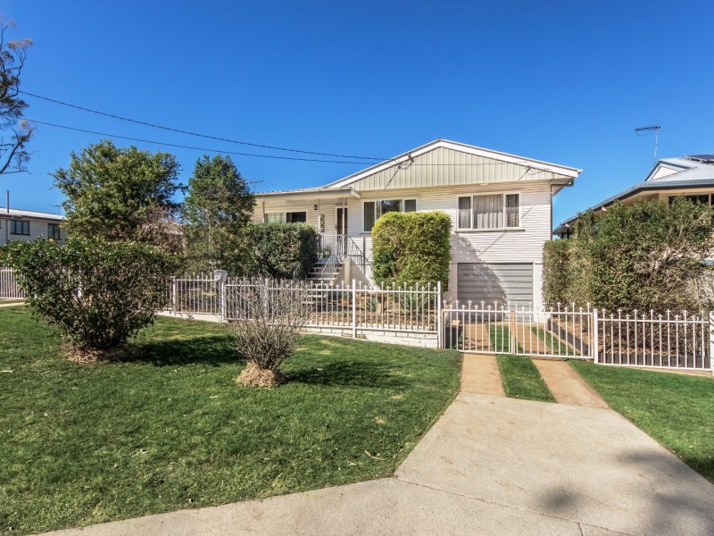 86 Aspinall Street, Leichhardt QLD 4305