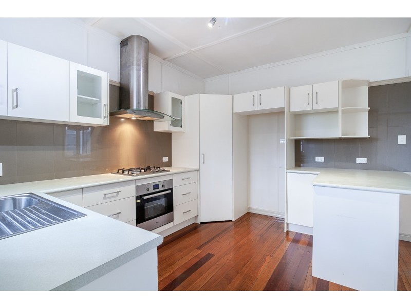 24 Currey Street, Brassall QLD 4305