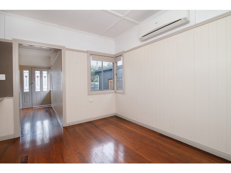 24 Currey Street, Brassall QLD 4305