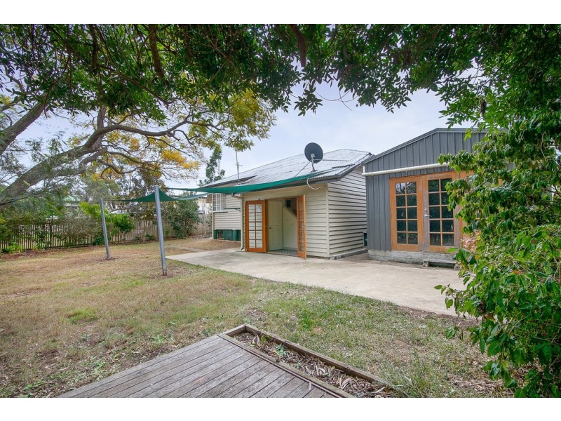 24 Currey Street, Brassall QLD 4305