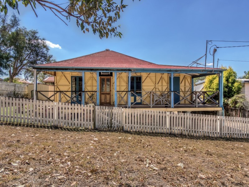 6 Woodgate Street, Churchill QLD 4305