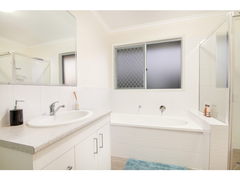 19 Morris Crescent, Bellbird Park QLD 4300