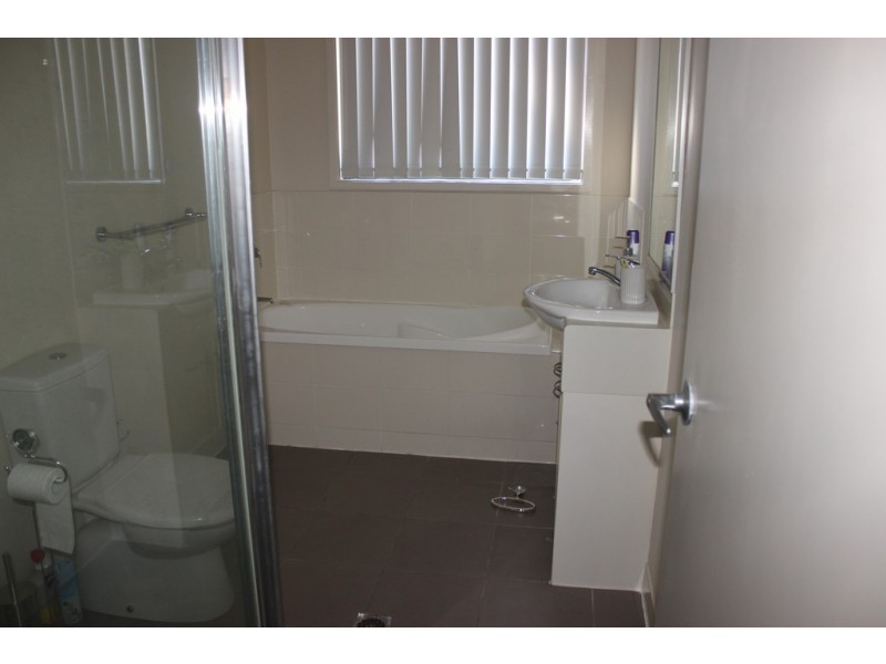 70/40-56 Gledson Street, North Booval QLD 4304