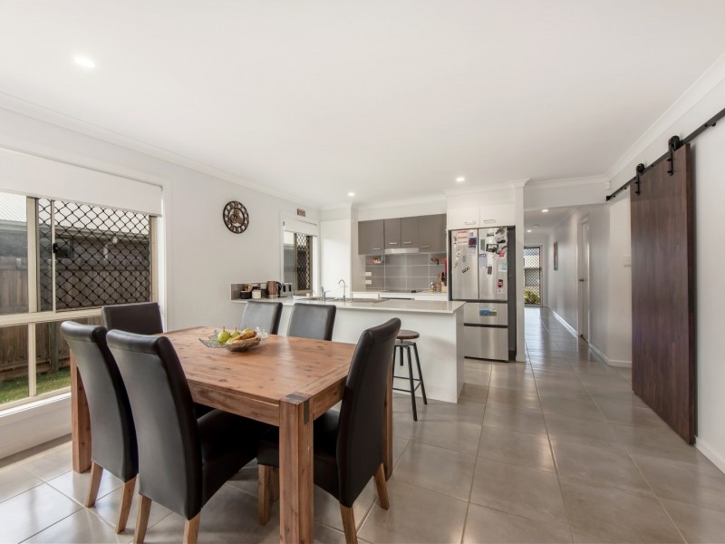 41 Wallace Street, Walloon QLD 4306