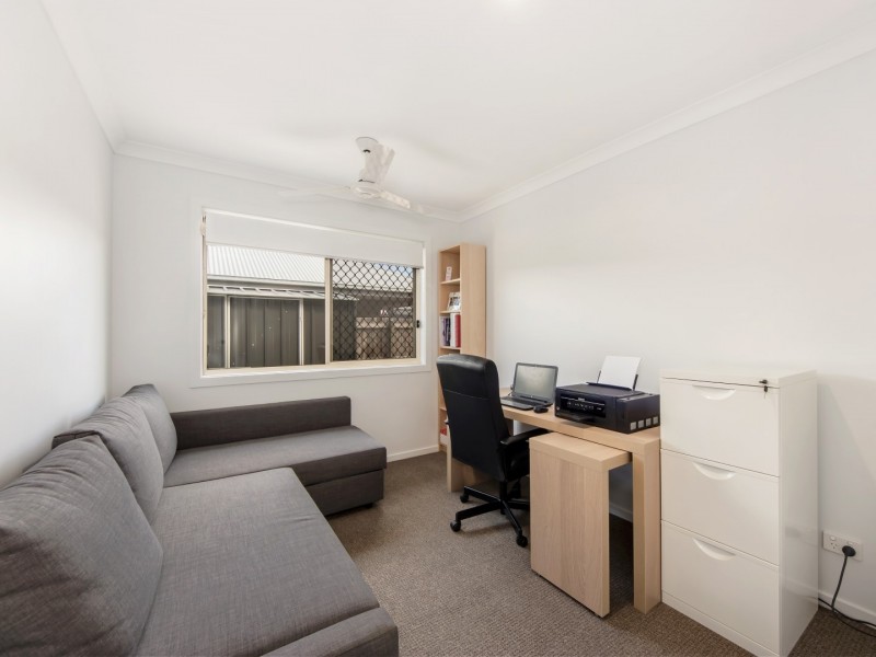 41 Wallace Street, Walloon QLD 4306