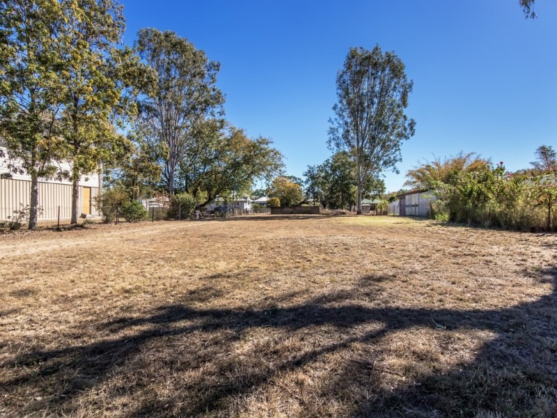 22 O’Shea Street, Rosewood QLD 4340