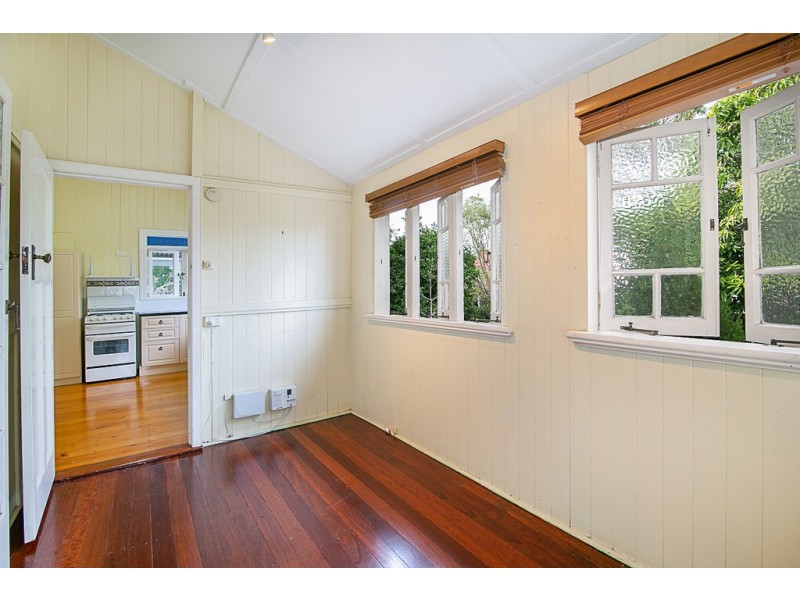 23 Park Street, Ipswich QLD 4305