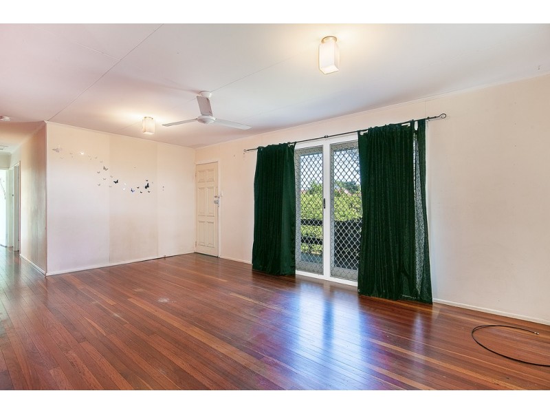 2 Beth Street, North Booval QLD 4304