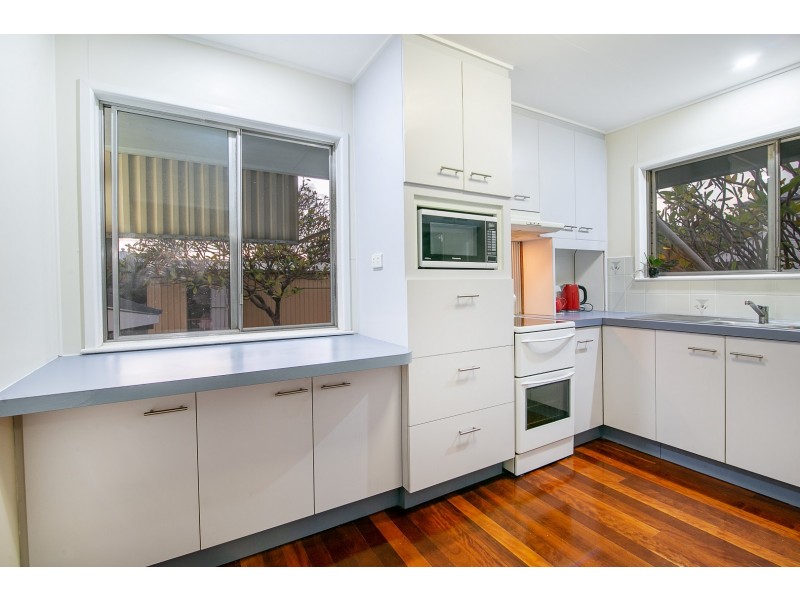 81 Whitehill Road, Eastern Heights QLD 4305